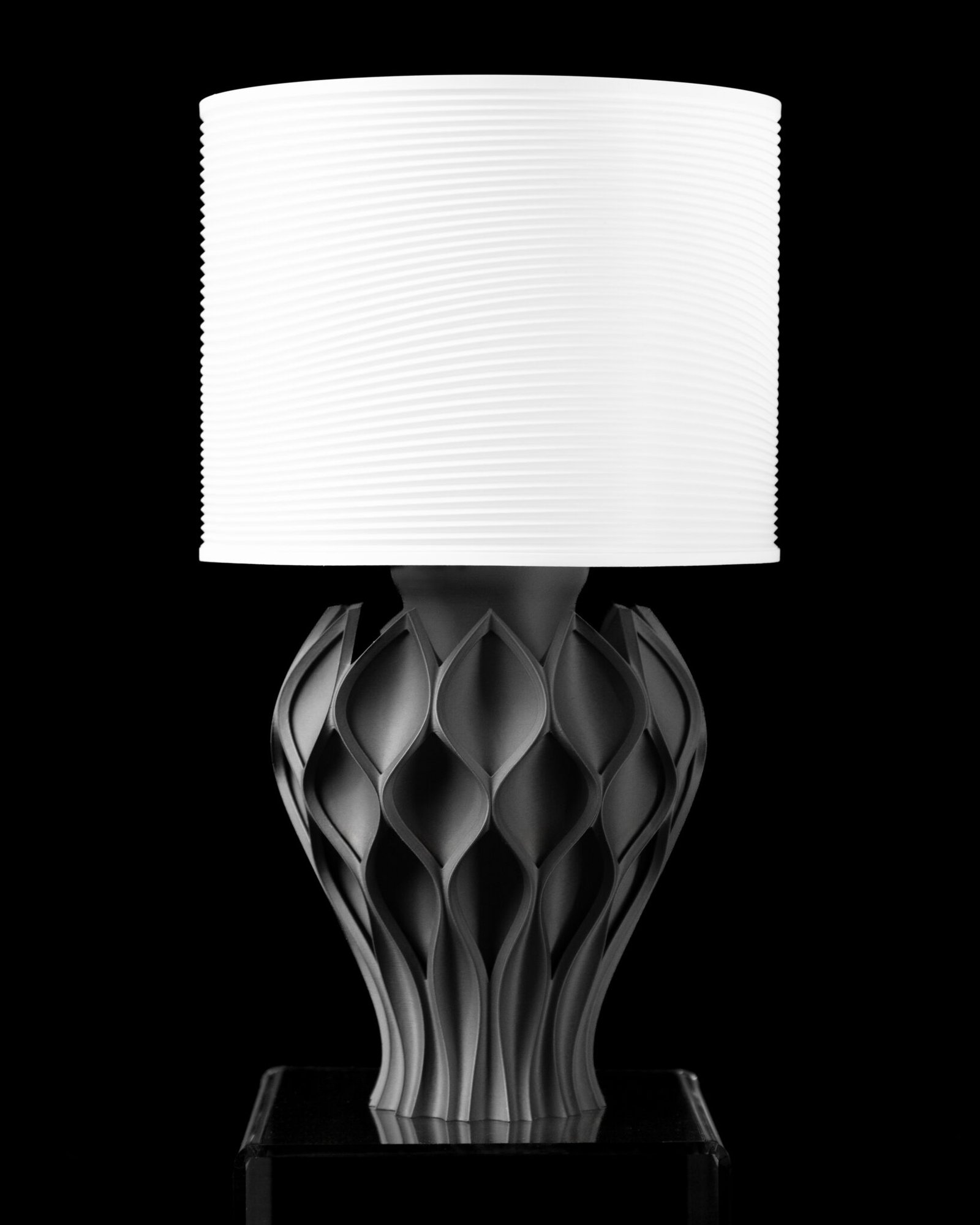 Abyssal galda lampa