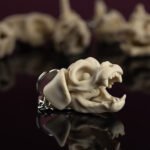 Skeleton Keychain - Tu neesi pūlis! Tu ESI īpašs! - Suns, Bēša (kaulu)