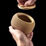 Mazais konteinerītis ar vāku