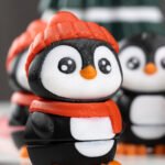 Pingvīns - mantiņa ar cepurīti