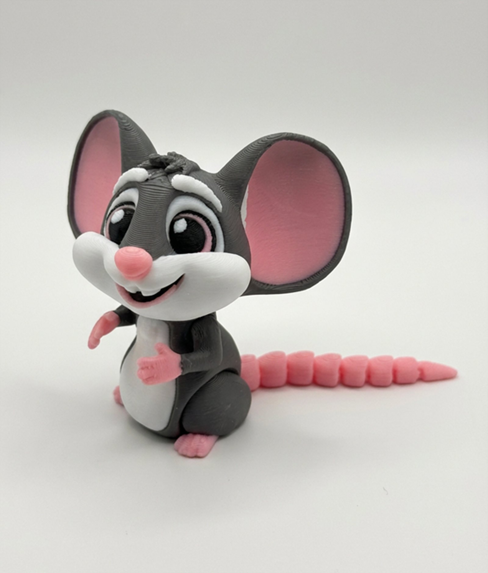 Pelīte ar lielām ausīm